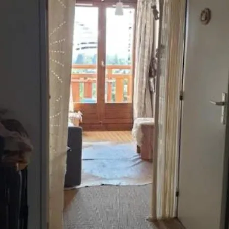 With Balcony For 4 In Quartier Megeve Appartement
